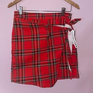 NWT Tinseltown Tartan Skirt